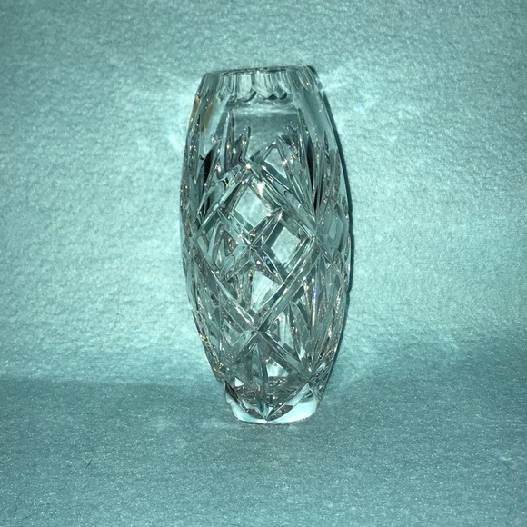 VINTAGE crystal hand-cut vase made in Poland - Picture 1 of 7